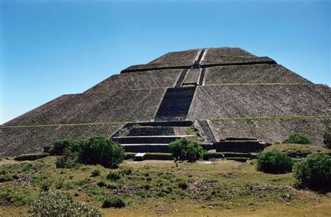  การก่อตั้งเมืองTeotihuacán: เมืองอารยธรรม mesoamerican และศูนย์กลางทางศาสนาที่ยิ่งใหญ่